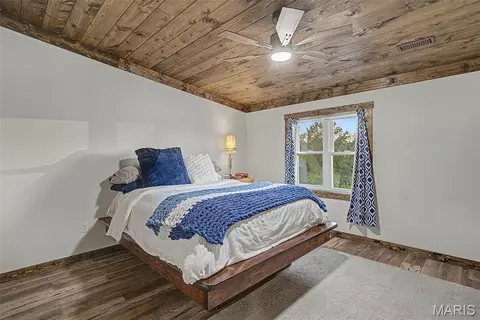 Bedroom - 10 Henebry Hills Ln, Troy, MO 63379 photo 5 of 6