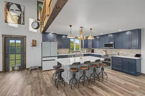 Kitchen - 10 Henebry Hills Ln, Troy, MO 63379 photo 1 of 7