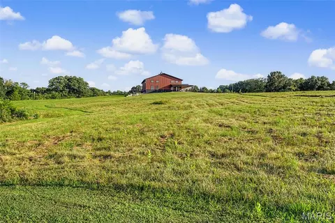 Exterior - 10 Henebry Hills Ln, Troy, MO 63379 photo 9 of 27