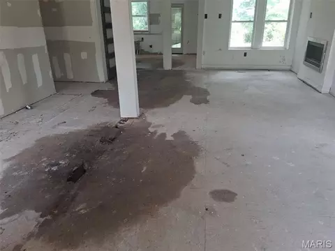 5161 Maple Ave, Saint Louis, MO 63113 photo 8
