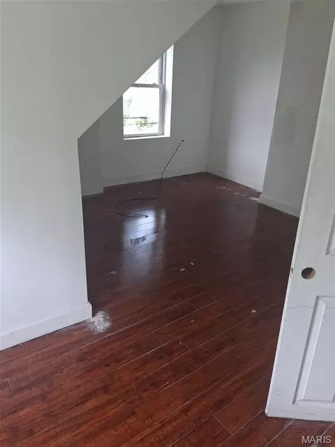 5161 Maple Ave, Saint Louis, MO 63113 photo 5