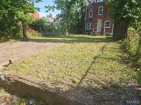 5161 Maple Ave, Saint Louis, MO 63113 photo 9