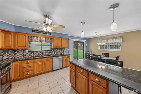Kitchen - 1326 Apollo Dr, Arnold, MO 63010 photo 4 of 5
