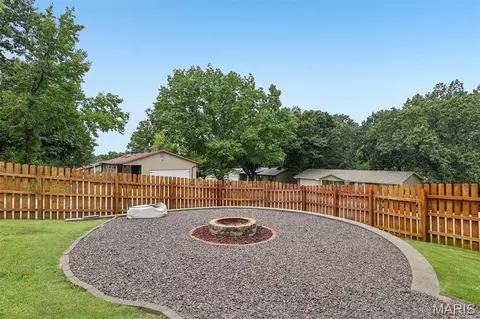 Exterior - 1326 Apollo Dr, Arnold, MO 63010 photo 11 of 23