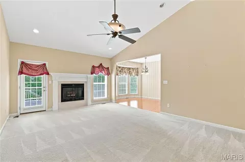 Living - 944 Daffodil Ridge Dr, O'fallon, MO 63366 photo 3 of 6