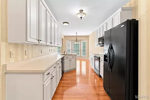 Kitchen - 944 Daffodil Ridge Dr, O'fallon, MO 63366 photo 1 of 2