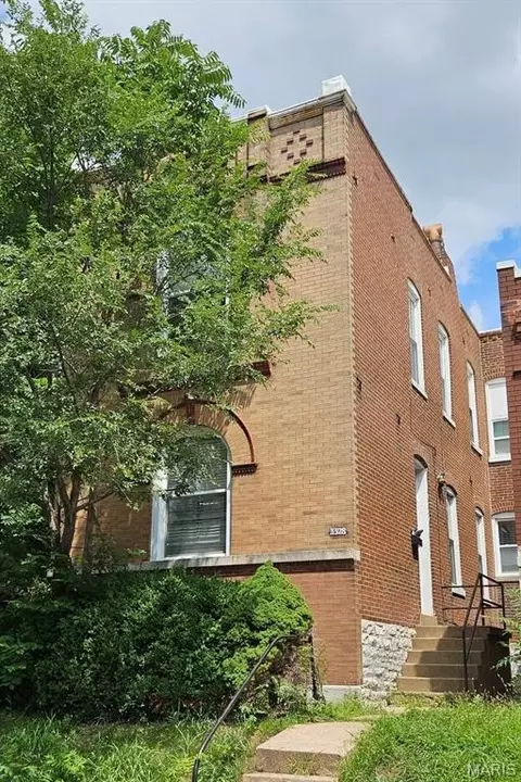 3328 Minnesota Ave, Saint Louis, MO 63118