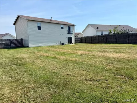 Exterior - 823 Legolas Ln, Wright City, MO 63390 photo 6 of 6