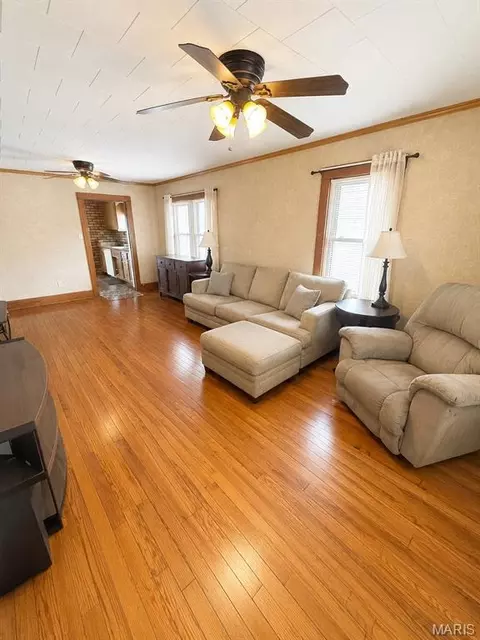 Living - 137 E 3rd St, Roxana, IL 62084 photo 1 of 2