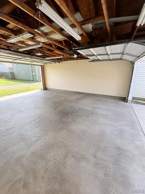 Other - 137 E 3rd St, Roxana, IL 62084 photo 2 of 2