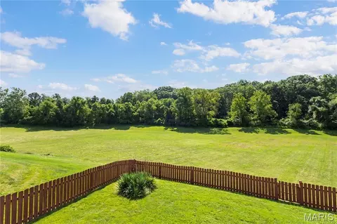 Exterior - 638 Oak Springs Trail Dr, Ballwin, MO 63021 photo 10 of 11