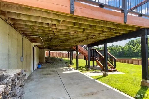 Exterior - 638 Oak Springs Trail Dr, Ballwin, MO 63021 photo 4 of 11