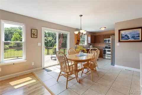 Dining - 638 Oak Springs Trail Dr, Ballwin, MO 63021 photo 1 of 2