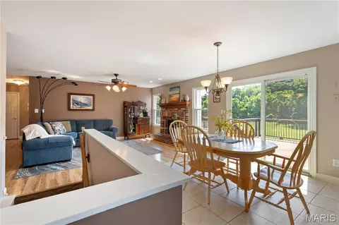 Dining - 638 Oak Springs Trail Dr, Ballwin, MO 63021 photo 2 of 2