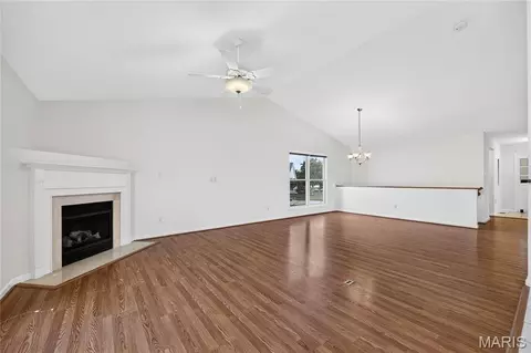 Living - 548 Boulder River Dr, O'fallon, MO 63368 photo 4 of 6