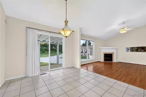 Living - 548 Boulder River Dr, O'fallon, MO 63368 photo 6 of 6