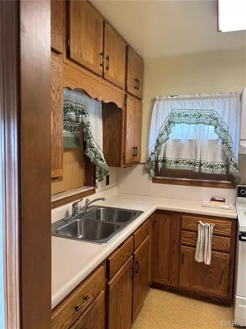 Kitchen - 1607 N Cedar St, Rolla, MO 65401 photo 1 of 4