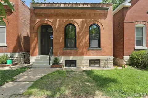 5637 Reber Pl, Saint Louis, MO 63139
