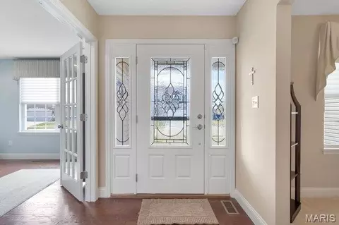 Entry Way - 178 Oakhurst Dr, O'fallon, MO 63368 photo 1 of 2
