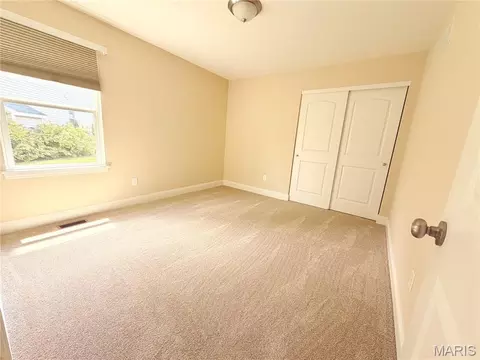Bedroom - 178 Oakhurst Dr, O'fallon, MO 63368 photo 5 of 7