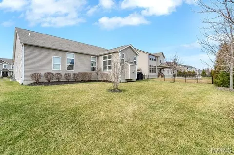 178 Oakhurst Dr, O'fallon, MO 63368 photo 7