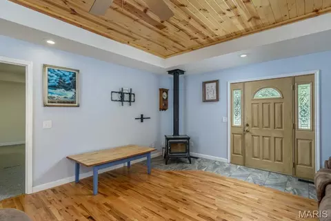 Entry Way - 39 Bedrock Ln, Conway, MO 65632 photo 2 of 2