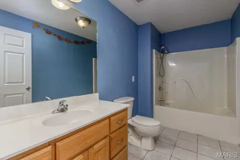 Bath - 39 Bedrock Ln, Conway, MO 65632 photo 2 of 2