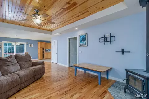 Entry Way - 39 Bedrock Ln, Conway, MO 65632 photo 1 of 2