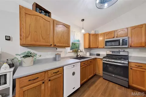 Kitchen - 6344 Cedar Dr, Cedar Hill, MO 63016 photo 2 of 5