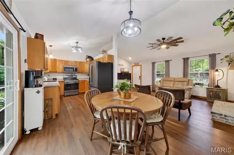 Dining - 6344 Cedar Dr, Cedar Hill, MO 63016 photo 2 of 3