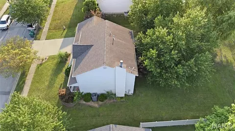 View/Area - 930 Benjamin Dr, O'fallon, IL 62269 photo 7 of 9