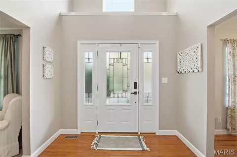 Entry Way - 930 Benjamin Dr, O'fallon, IL 62269 photo 3 of 5