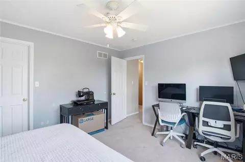 Bedroom - 930 Benjamin Dr, O'fallon, IL 62269 photo 9 of 17