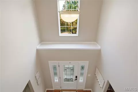 Entry Way - 930 Benjamin Dr, O'fallon, IL 62269 photo 4 of 5