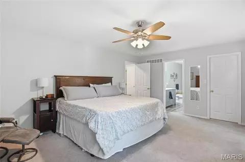 Bedroom - 930 Benjamin Dr, O'fallon, IL 62269 photo 5 of 17