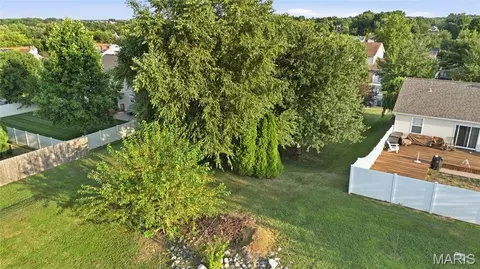 View/Area - 930 Benjamin Dr, O'fallon, IL 62269 photo 8 of 9