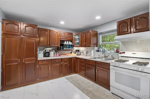 Kitchen - 5 Nailbender Ln, Sullivan, MO 63080 photo 1 of 3