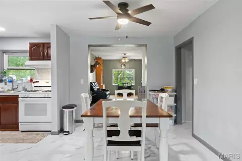 Dining - 5 Nailbender Ln, Sullivan, MO 63080 photo 2 of 3