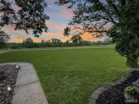 Exterior - 4600 Hilltop Dr, Washington, MO 63090 photo 8 of 10
