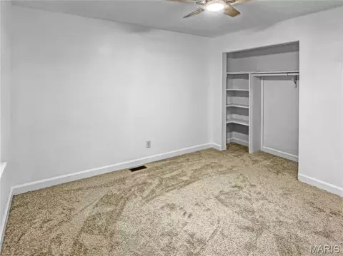 Bedroom - 4600 Hilltop Dr, Washington, MO 63090 photo 6 of 10