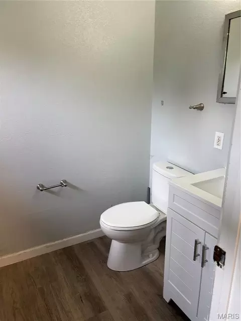 8435 Midwood Ave, Berkeley, MO 63134 photo 3