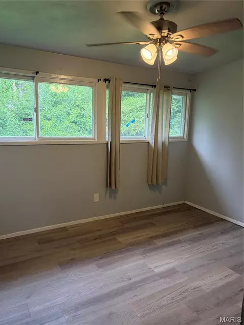 8435 Midwood Ave, Berkeley, MO 63134 photo 4