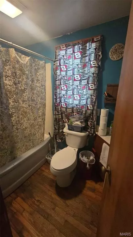 Bath - 314 Cedar St, Rosebud, MO 63091 photo 1 of 5