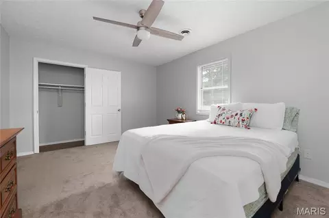 Bedroom - 14423 Tailor Rd, Saint Robert, MO 65584 photo 4 of 7