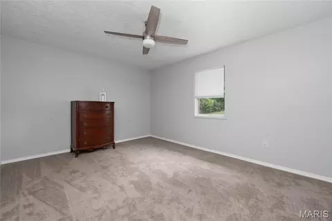Bedroom - 14423 Tailor Rd, Saint Robert, MO 65584 photo 5 of 7