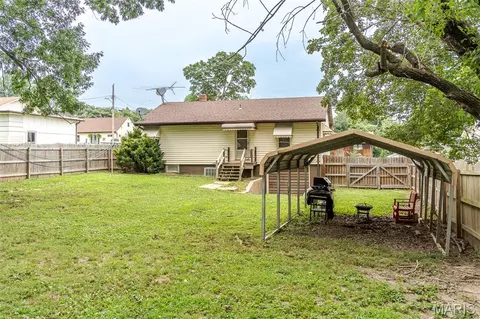 Exterior - 670 Meadow Dr, Saint Clair, MO 63077 photo 2 of 4