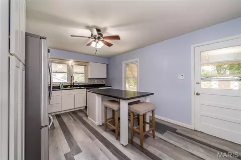 Kitchen - 670 Meadow Dr, Saint Clair, MO 63077 photo 2 of 3
