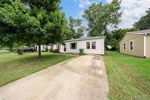 Exterior - 5 King Dr, Rolla, MO 65401 photo 5 of 8