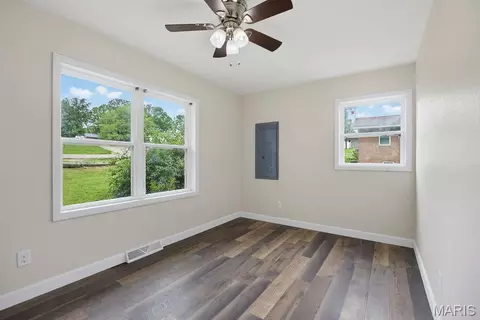Bedroom - 704 Union St, Marble Hill, MO 63764 photo 3 of 4