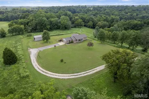 222 Wild Rose Ln, Cape Girardeau, MO 63701